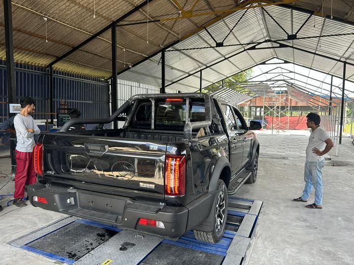 Pruebador de frenos de rodillos 5 en 1 con carga máxima del eje de 4000 kg Rodillo de lija patentado y computadora de control industrial