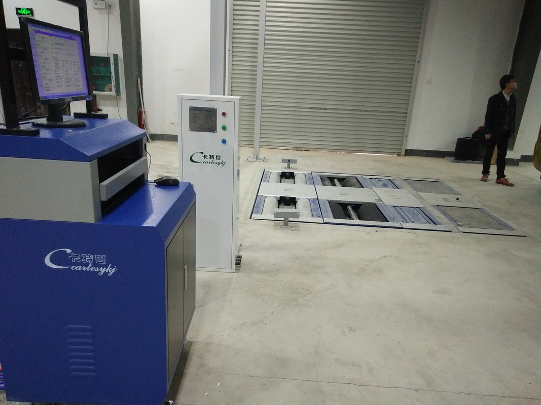 Pruebador de frenos de rodillo de 5 en 1 con carga máxima del eje de 4000 kg, deslizamiento lateral de doble placa y computadora de control industrial para línea de prueba del vehículo