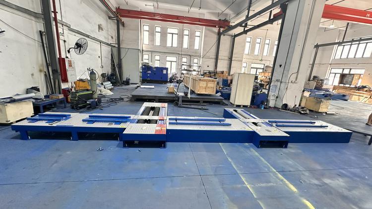Motos de 2 y 3 ruedas Línea de prueba centralizada Incluye fuerza de freno Eje velocímetro de carga de carga Alineación de la rueda de sujeción Faros